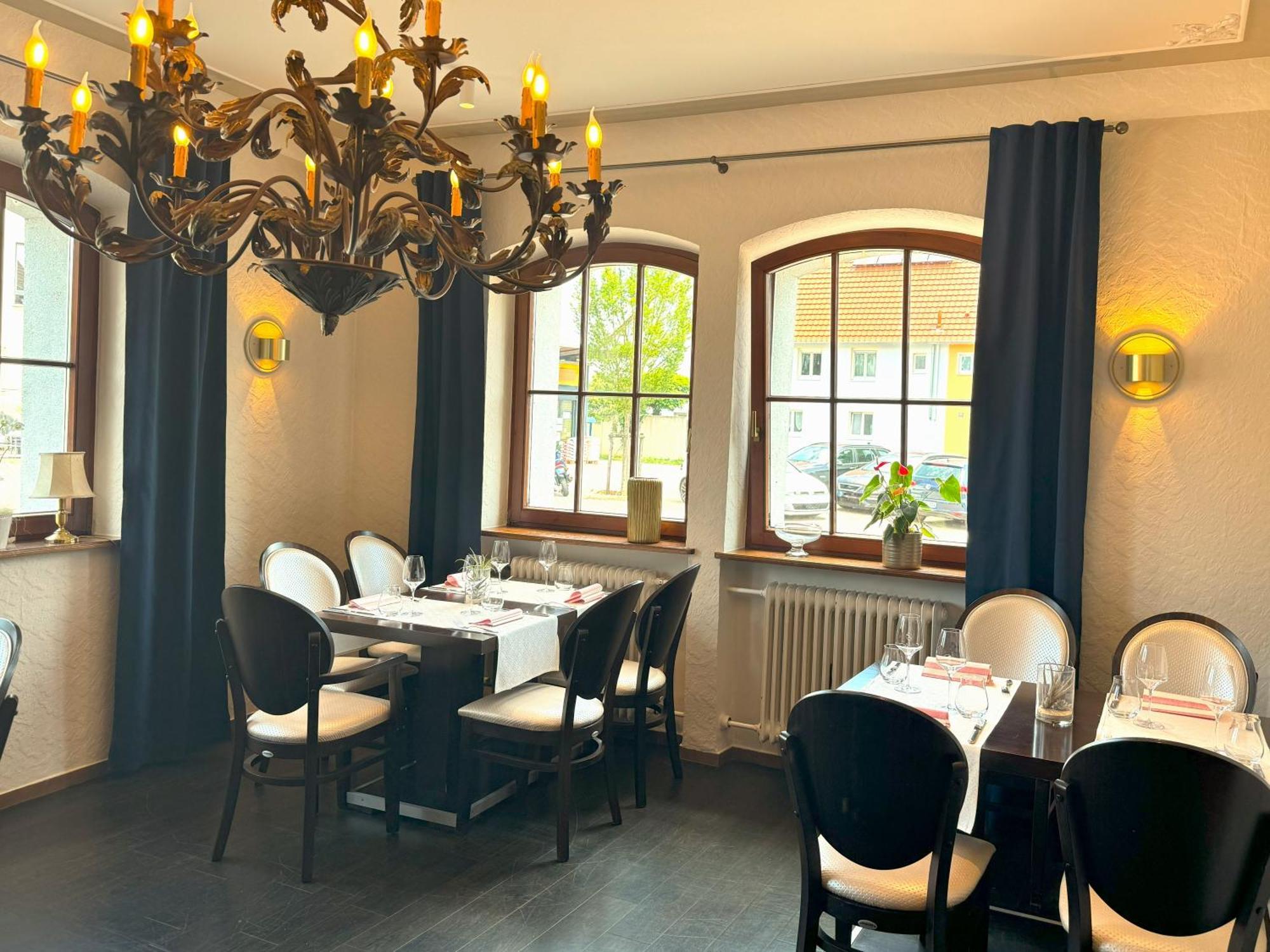 Gasthaus Lamm นอยเอนชตัดท์ อัม คอเคอร์ ภายนอก รูปภาพ