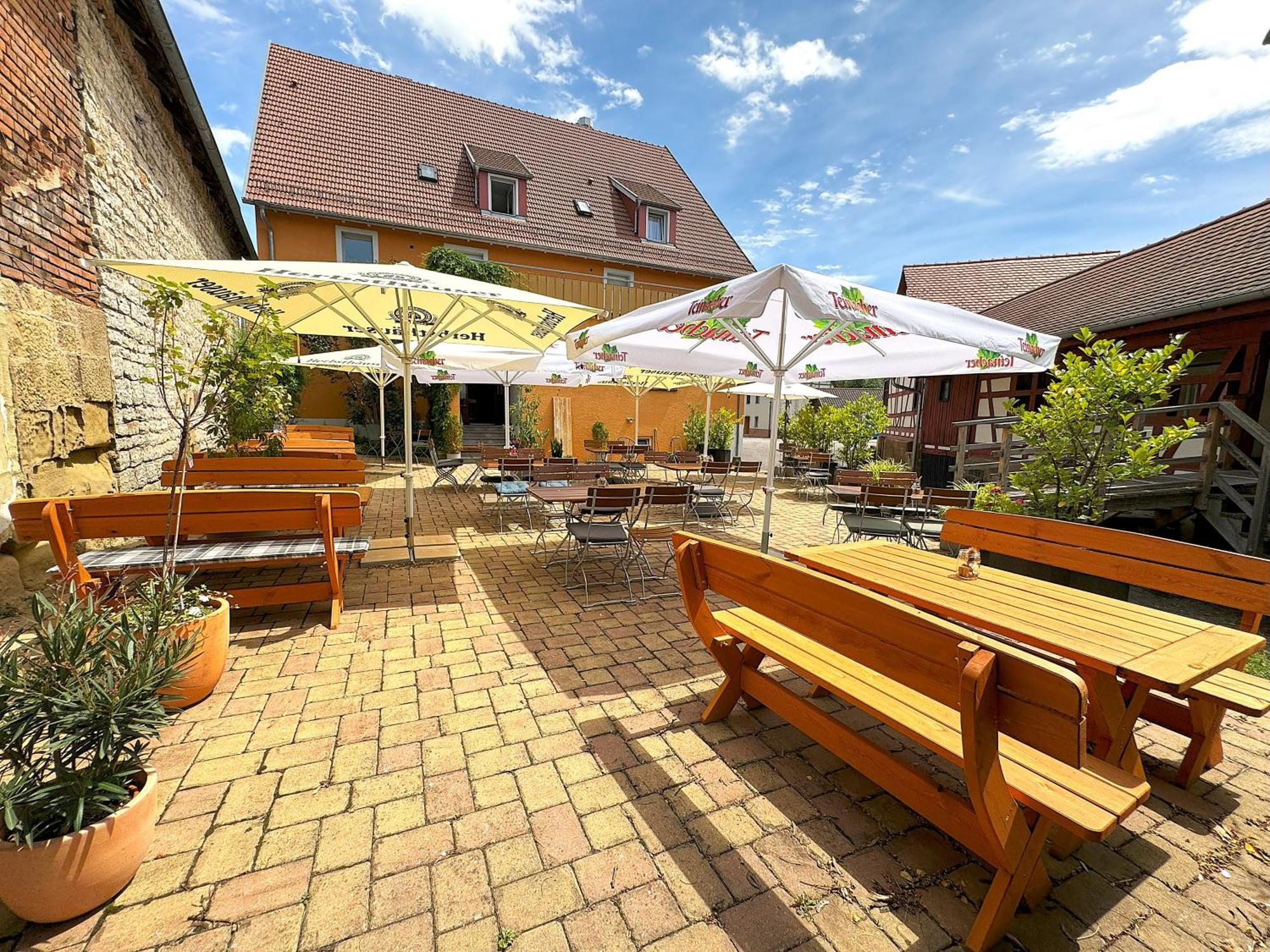 Gasthaus Lamm นอยเอนชตัดท์ อัม คอเคอร์ ภายนอก รูปภาพ